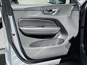 Volvo  Plus Bright Recharge Plug-In Hybrid AWD T8 Twin Engine EU6d StandHZG El. Panodac