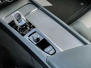 Volvo  Cross Country Plus AWD B5 Benzin EU6d StandHZG Leder digitales Cockpit Memory Si
