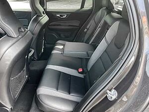 Volvo  Cross Country Plus AWD B5 Benzin EU6d StandHZG Leder digitales Cockpit Memory Si