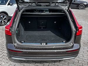 Volvo  Cross Country Plus AWD B5 Benzin EU6d StandHZG Leder digitales Cockpit Memory Si