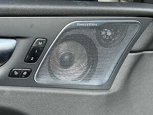 Volvo  Ultra Black Edition AWD B5 Benzin EU6e HUD Leder digitales Cockpit Memory Sitze