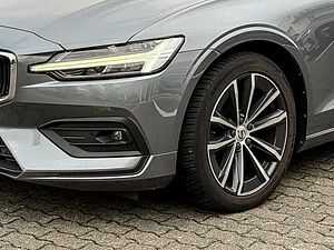 Volvo  Kombi Momentum Pro B3 Benzin EU6d Navi digitales Cockpit Soundsystem HarmanKardo