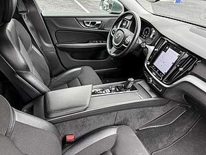 Volvo  Kombi Momentum Pro B3 Benzin EU6d Navi digitales Cockpit Soundsystem HarmanKardo