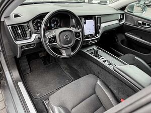 Volvo  Kombi Momentum Pro B3 Benzin EU6d Navi digitales Cockpit Soundsystem HarmanKardo