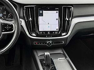 Volvo  Kombi Momentum Pro B3 Benzin EU6d Navi digitales Cockpit Soundsystem HarmanKardo