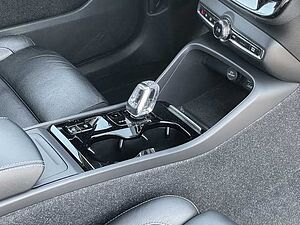 Volvo  Inscription 2WD B4 EU6d Navi Leder digitales Cockpit Soundsystem LED Sperrdiff.