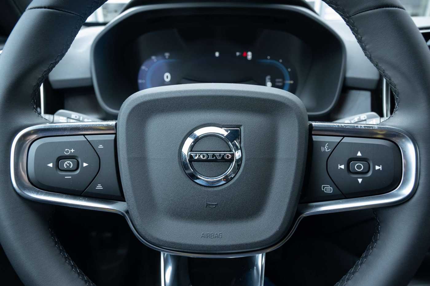 Volvo  Plus Recharge Pure Electric Single Motor Navi ACC