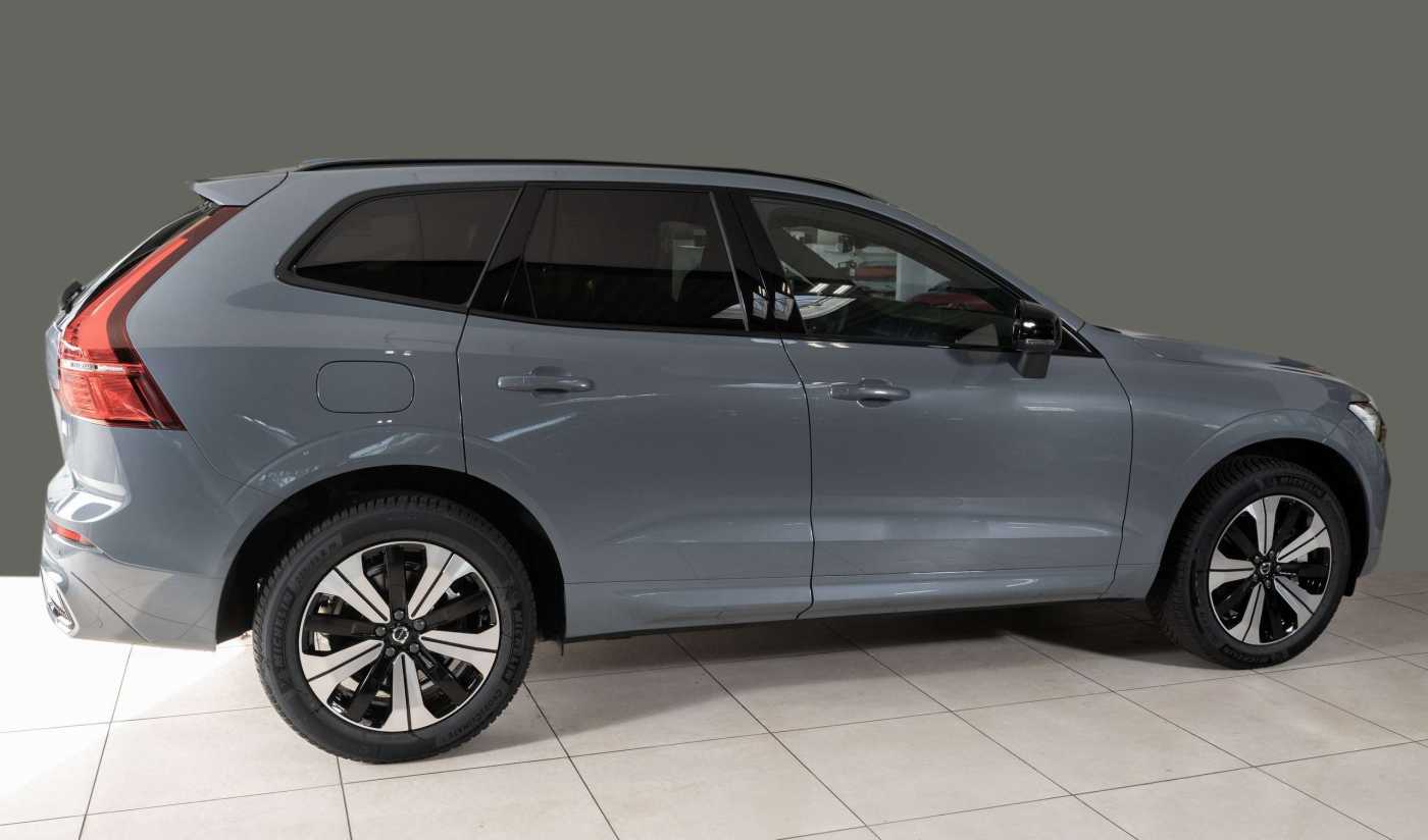 Volvo  T6 AWD Plug-in Hybrid Plus Dark Recharge  ACC