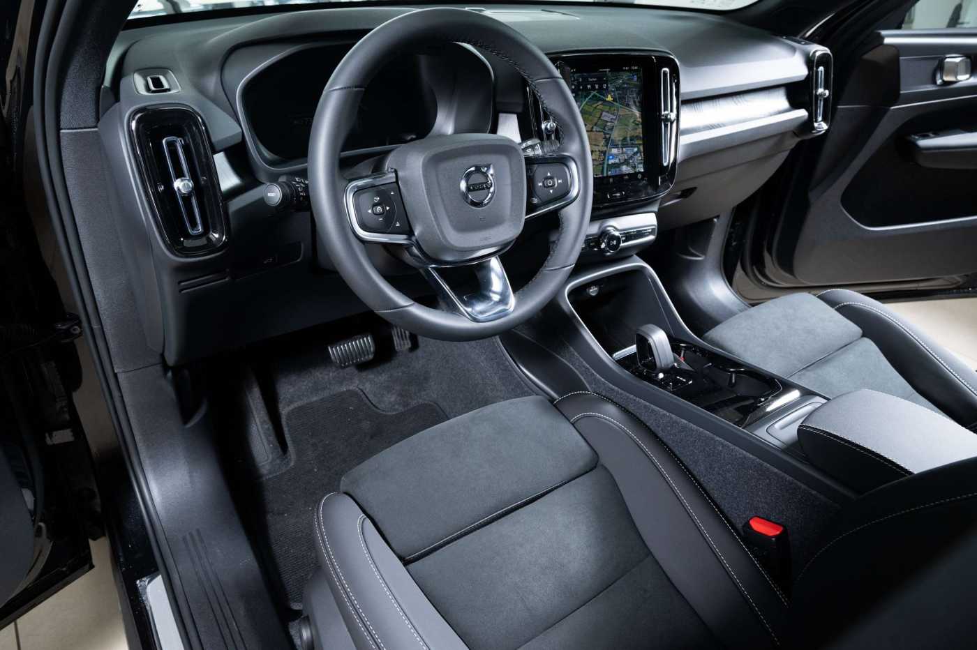 Volvo  Plus Recharge Pure Electric Single Motor Navi ACC