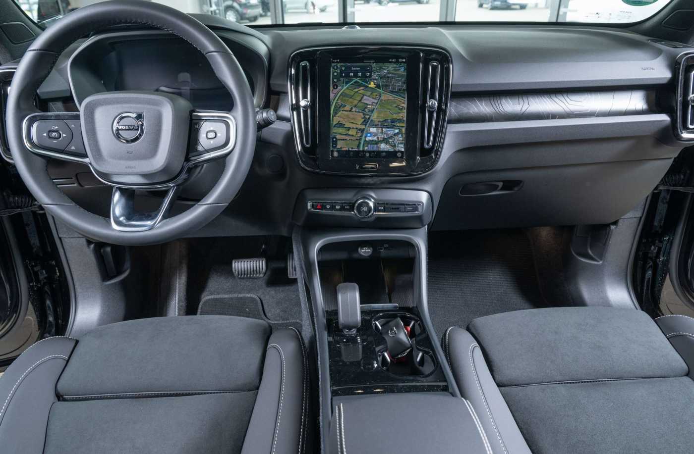Volvo  Plus Recharge Pure Electric Single Motor Navi ACC