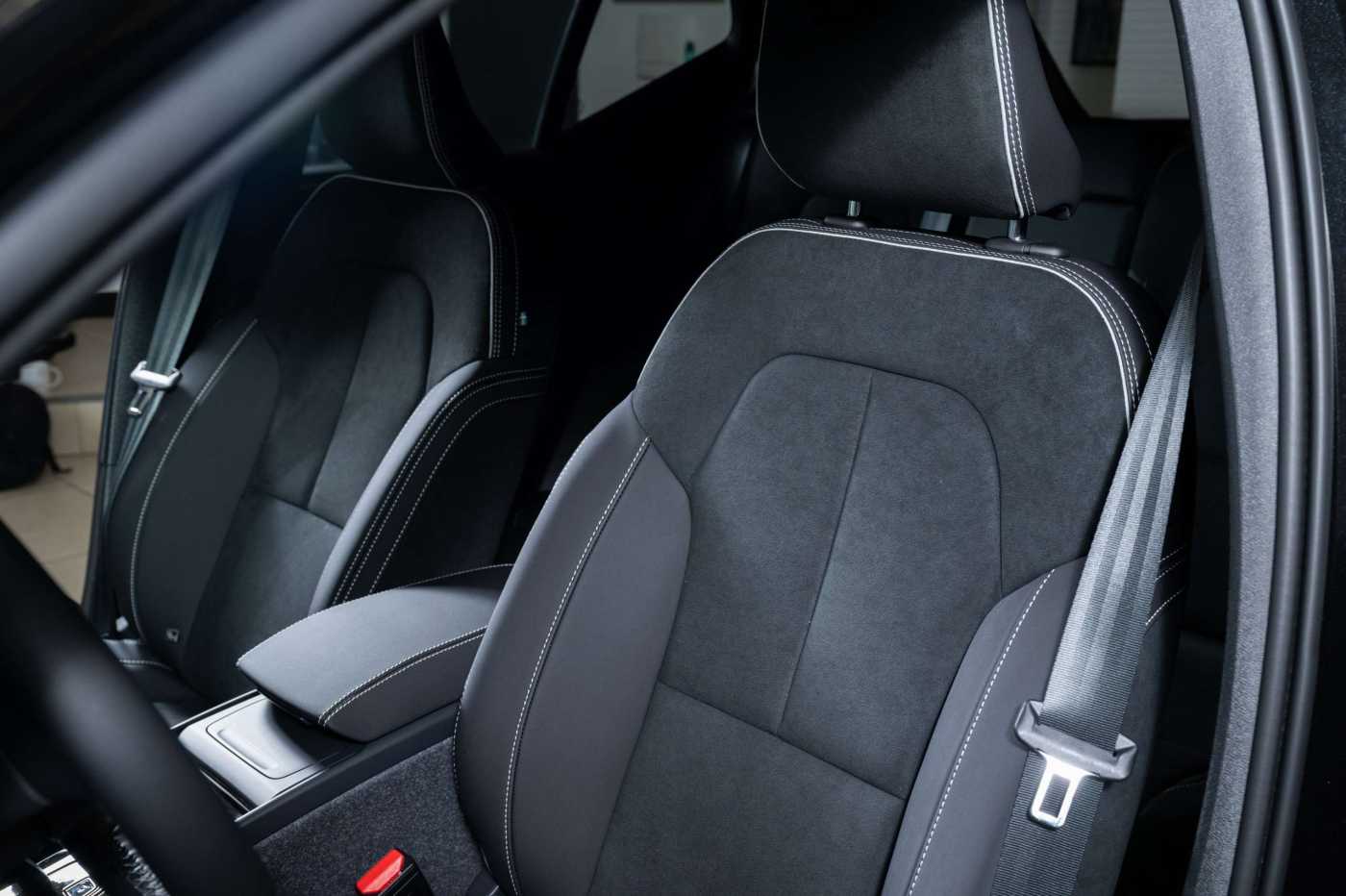 Volvo  Plus Recharge Pure Electric Single Motor Navi ACC