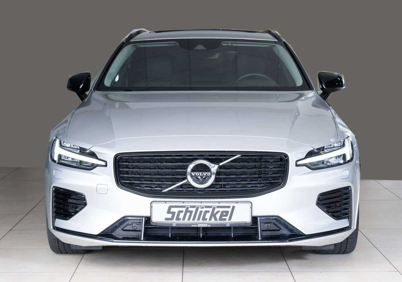 Volvo  T6 R Design Expression Recharge Plug-In Hybrid AWD
