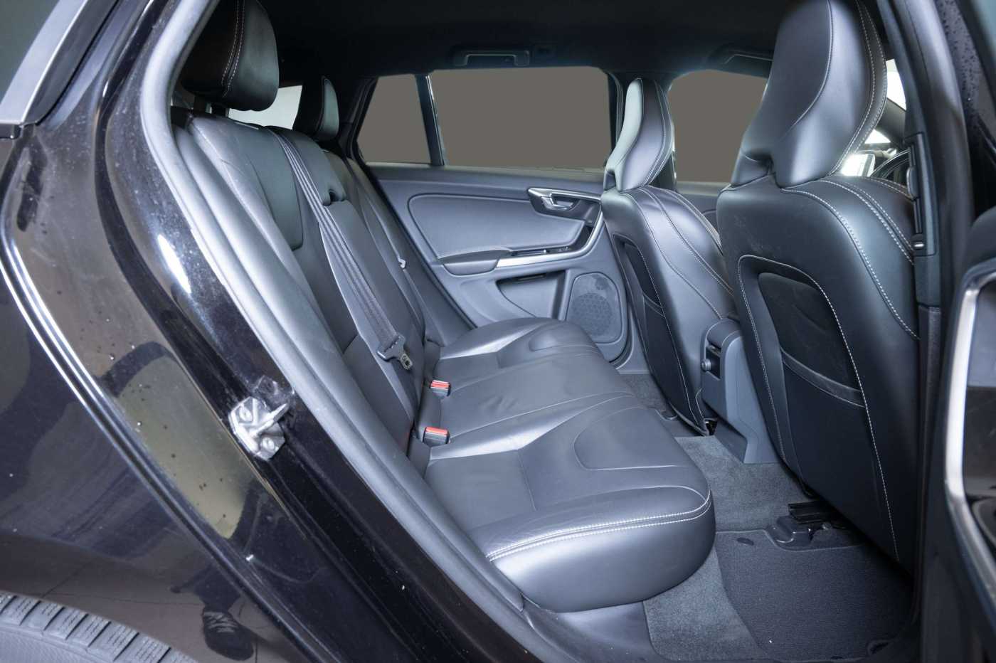 Volvo  D3 Linje Svart Navi Leder AHK Klimaautomatik