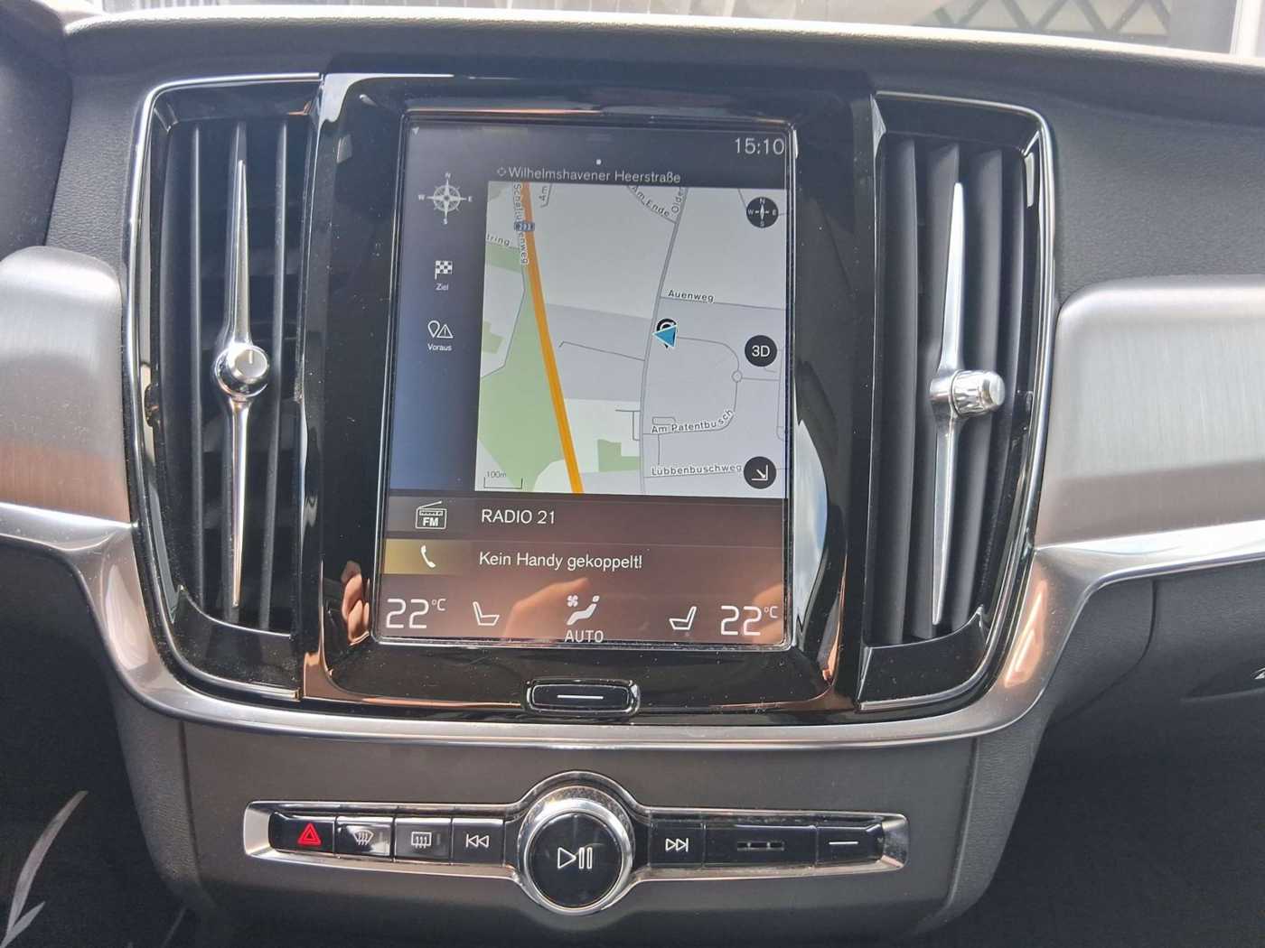 Volvo  D3 Momentum AWD Navi ACC 2-Zonen-Klimaautomatik