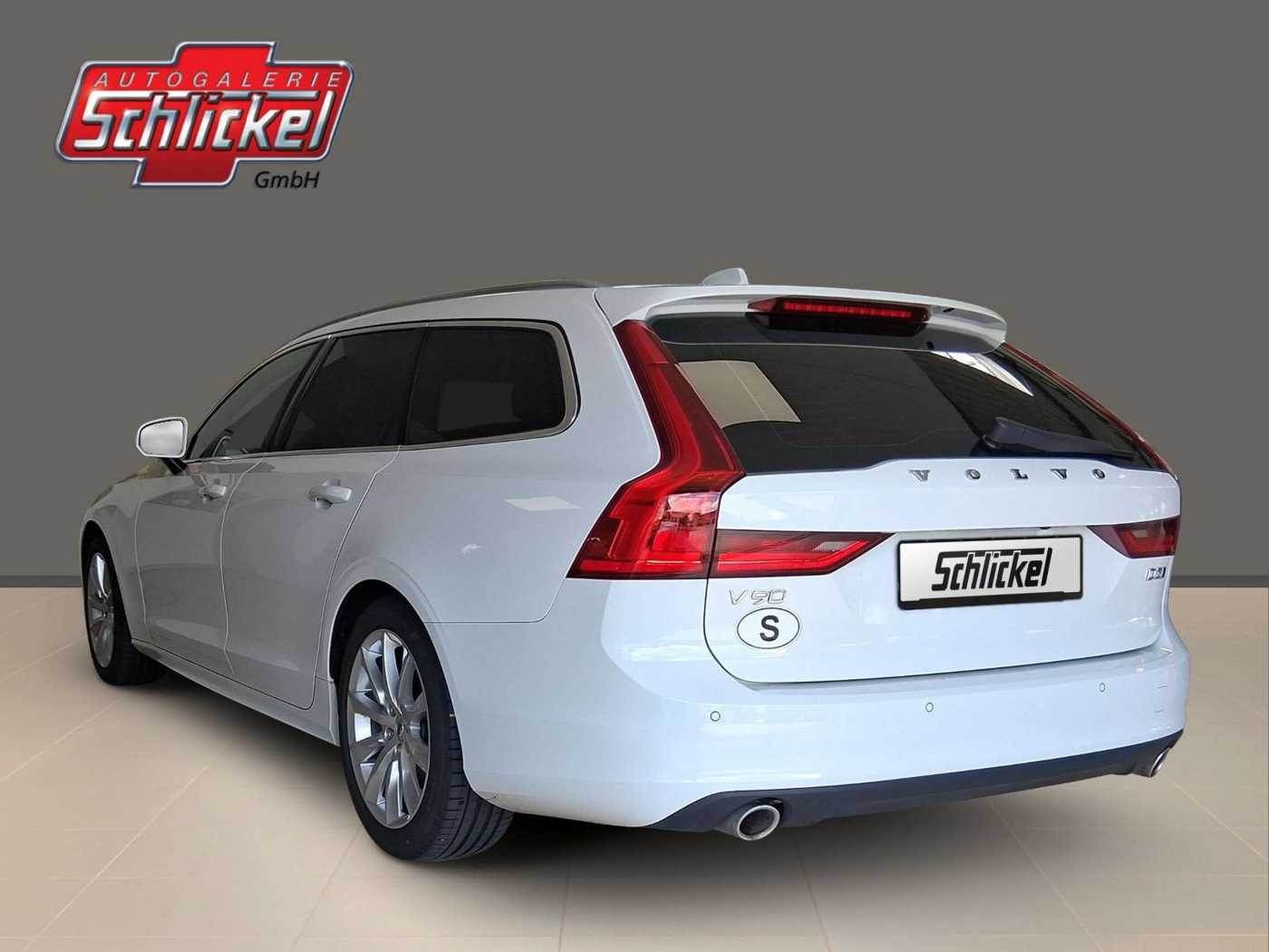 Volvo  D3 Momentum AWD Navi ACC 2-Zonen-Klimaautomatik