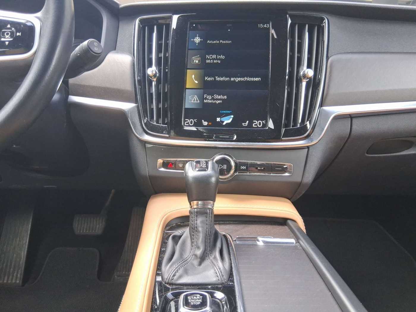 Volvo  D4 AWD Pro Navi Leder AHK ACC 2-Zonen-Klimaautoma.