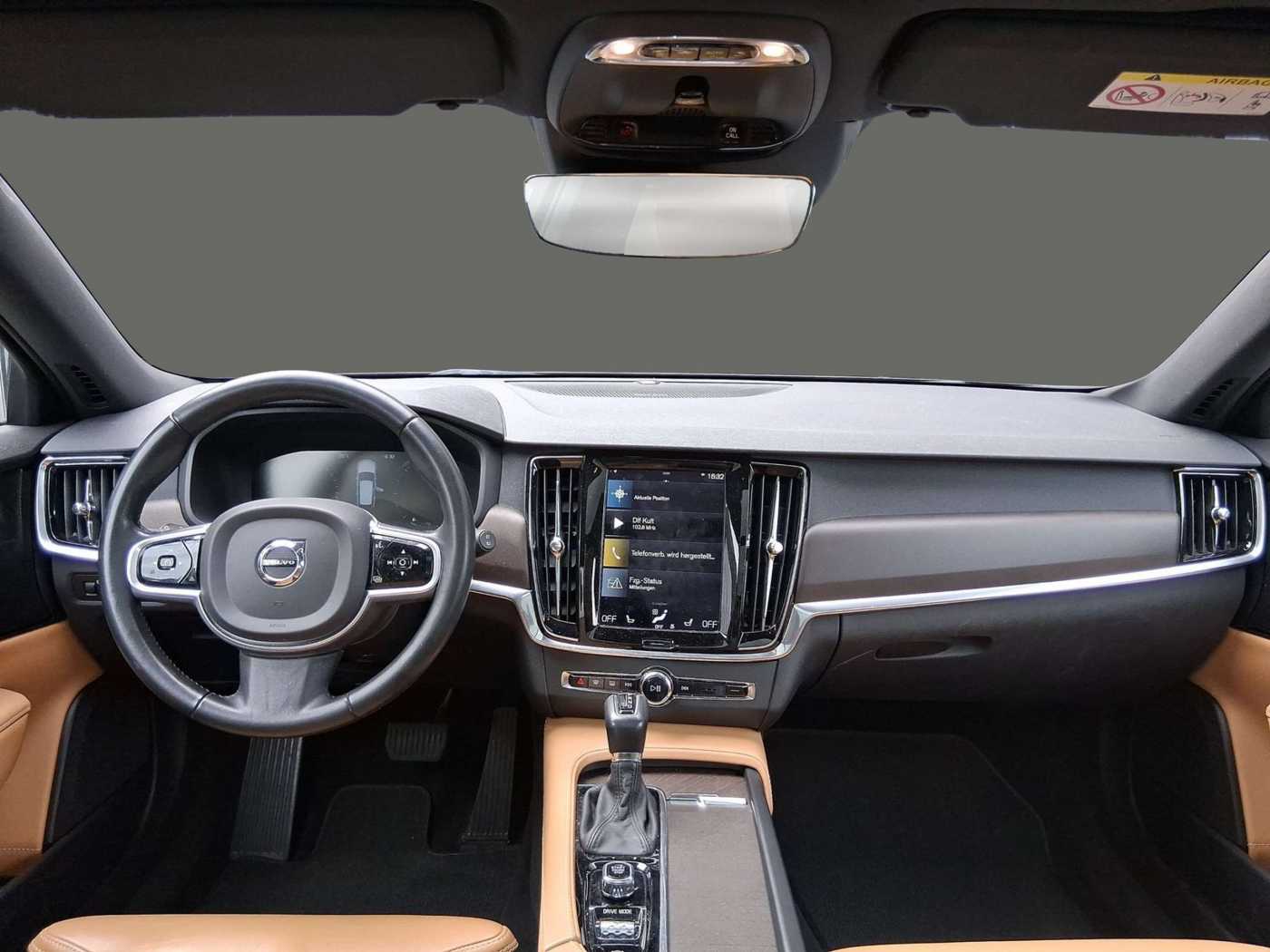 Volvo  D4 Pro AWD Navi Leder Met. 2-Zonen-Klimaautoma.