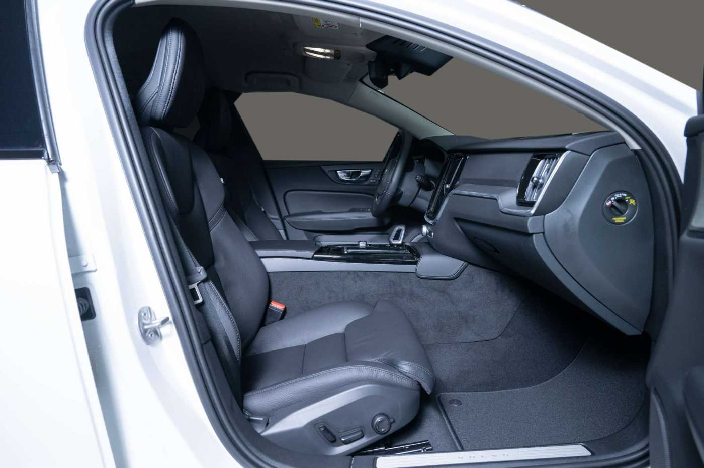 Volvo  T6 Plus Dark Business-Paket ACC Plug-In Hybrid AWD
