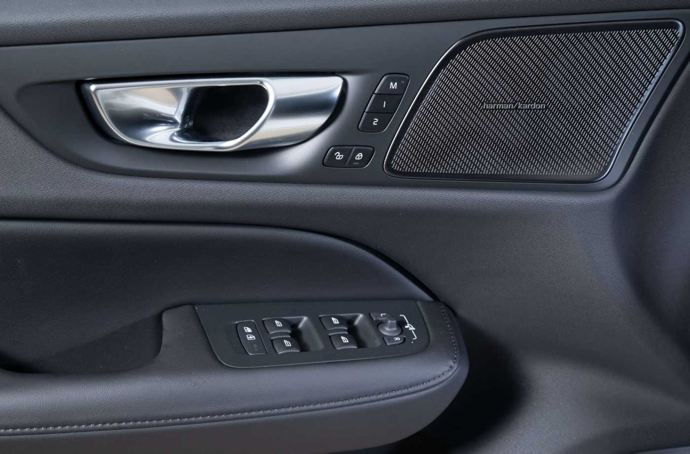 Volvo  T6 Plus Dark Business-Paket ACC Plug-In Hybrid AWD