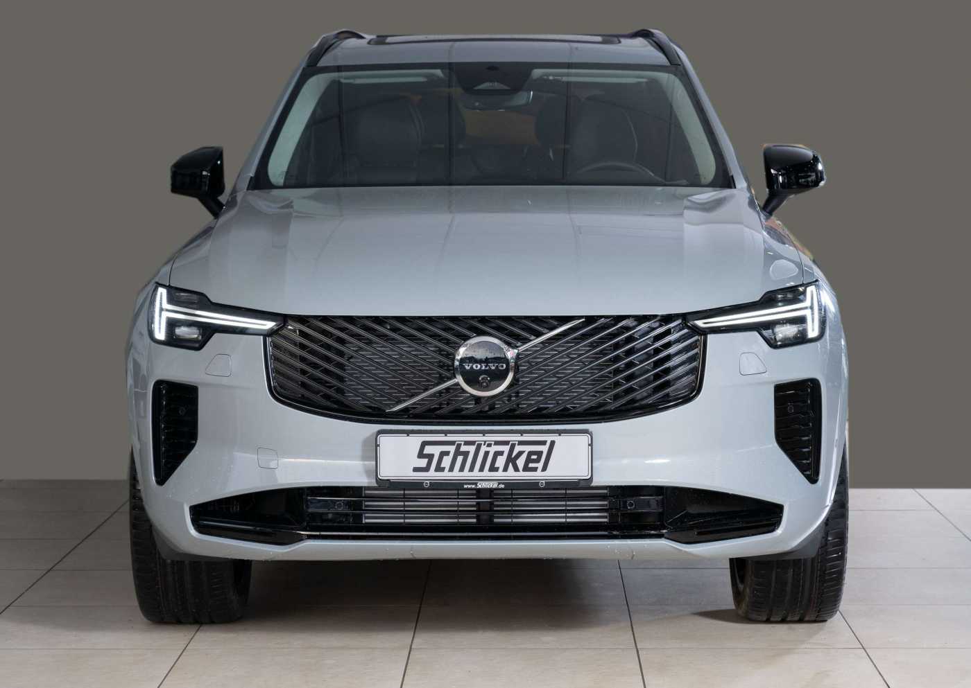 Volvo  T8 Plus Dark Recharge Plug-In Hybrid AWD