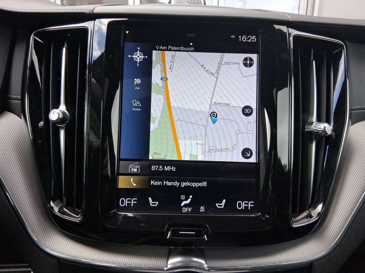 Volvo  T8 Twin Engine AWD R Design Navi ACC Leder BLIS