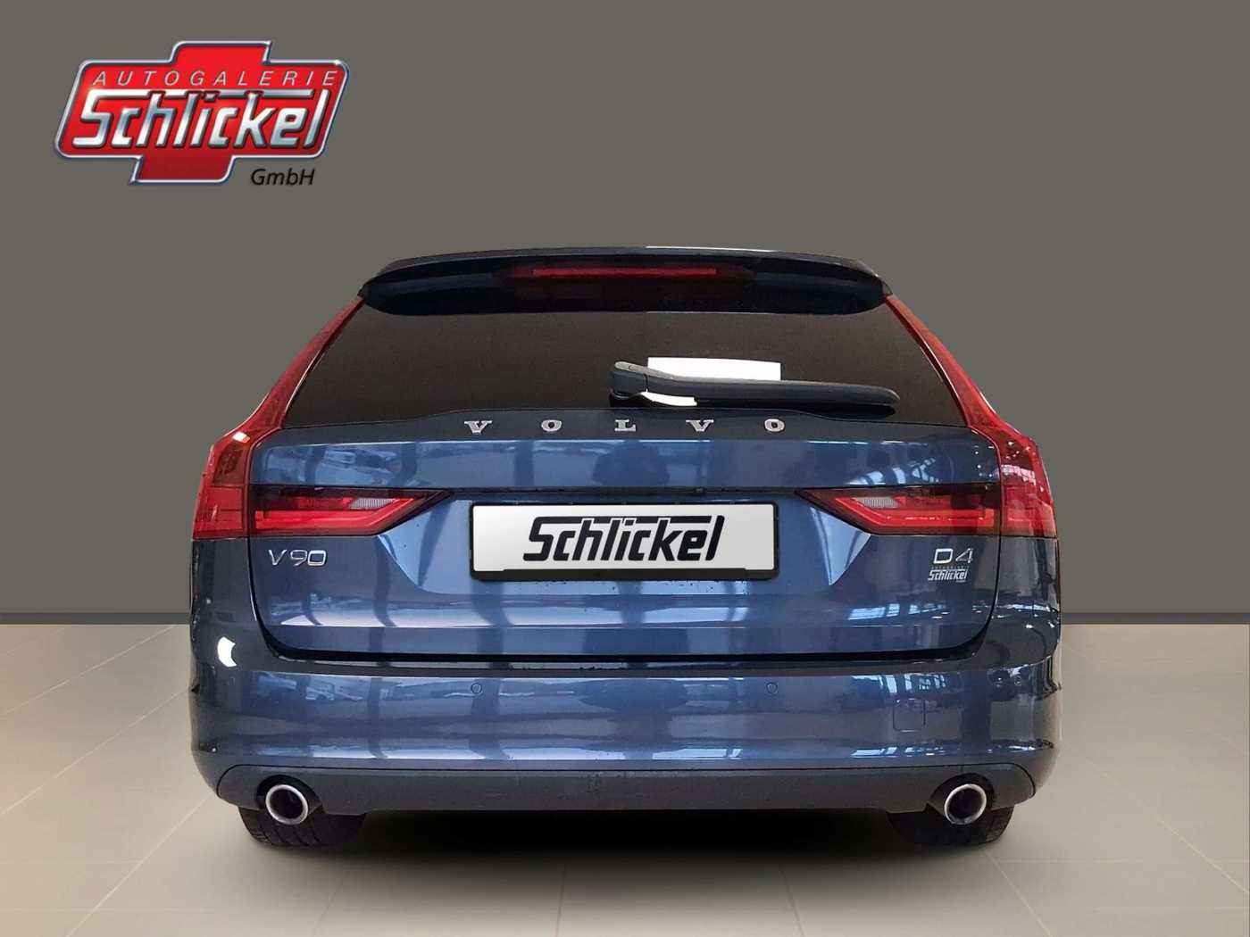 Volvo  D4 Momentum Pro Navi Leder ACC Kamera AHK Met.