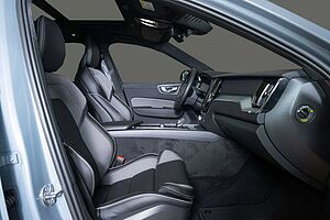 Volvo  T6 AWD Plug-in Hybrid Plus Dark Recharge  ACC