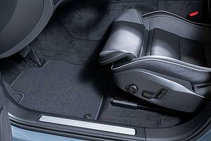 Volvo  T6 AWD Plug-in Hybrid Plus Dark Recharge  ACC
