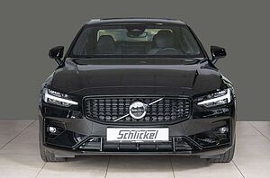 Volvo  B4 Benzin Plus Dark Black-Line ACC Panoramadach