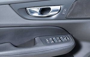 Volvo  T6 R Design Expression Recharge Plug-In Hybrid AWD