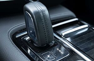 Volvo  T6 R Design Expression Recharge Plug-In Hybrid AWD