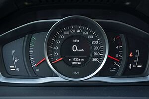 Volvo  D3 Linje Svart Navi Leder AHK Klimaautomatik