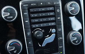Volvo  D3 Linje Svart Navi Leder AHK Klimaautomatik