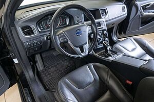 Volvo  D3 Linje Svart Navi Leder AHK Klimaautomatik
