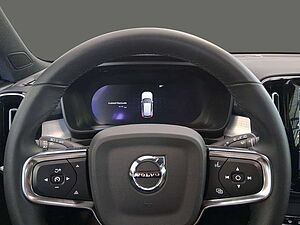 Volvo  B4 2WD Core Navi ACC Met. 2-Zonen-Klimaautomatik