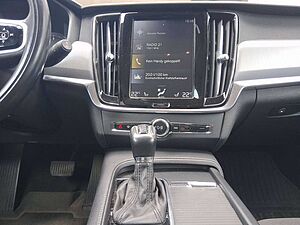 Volvo  D3 Momentum AWD Navi ACC 2-Zonen-Klimaautomatik
