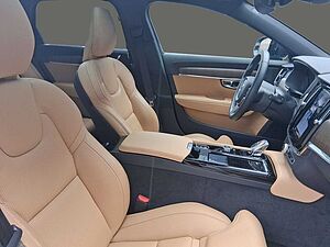 Volvo  T6 Plus Dark Recharge Plug-In Hybrid AWD