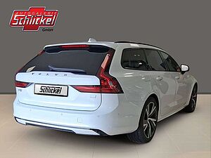 Volvo  T6 Plus Dark Recharge Plug-In Hybrid AWD