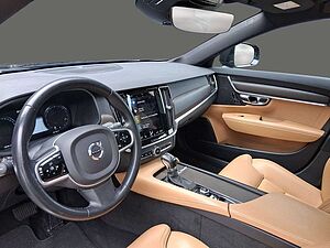 Volvo  D4 Pro AWD Navi Leder Met. 2-Zonen-Klimaautoma.