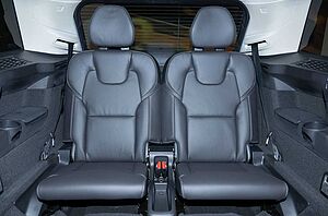 Volvo  T8 Plus Dark Recharge Plug-In Hybrid AWD