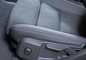 Volvo  Recharge Plus Twin Motor  AWD Navi ACC Met.