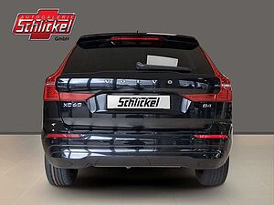 Volvo  B4 Core Navi ACC Kamera 2-Zonen-Klimaautomatik