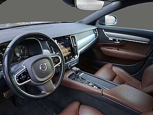 Volvo  D4 Momentum Pro Navi Leder ACC Kamera AHK Met.