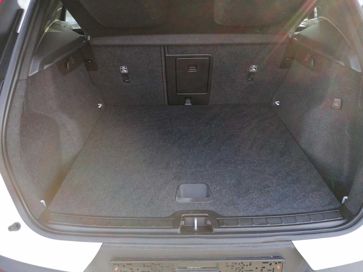 Volvo  XC40