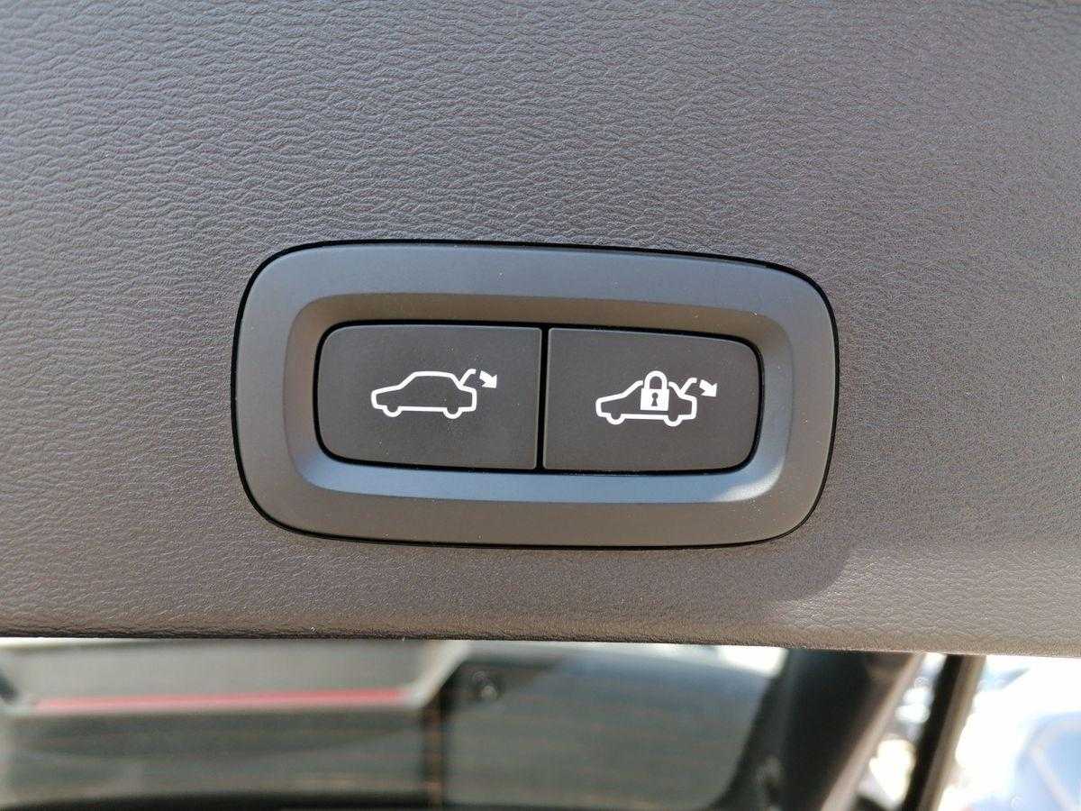 Volvo  Plus 2WD