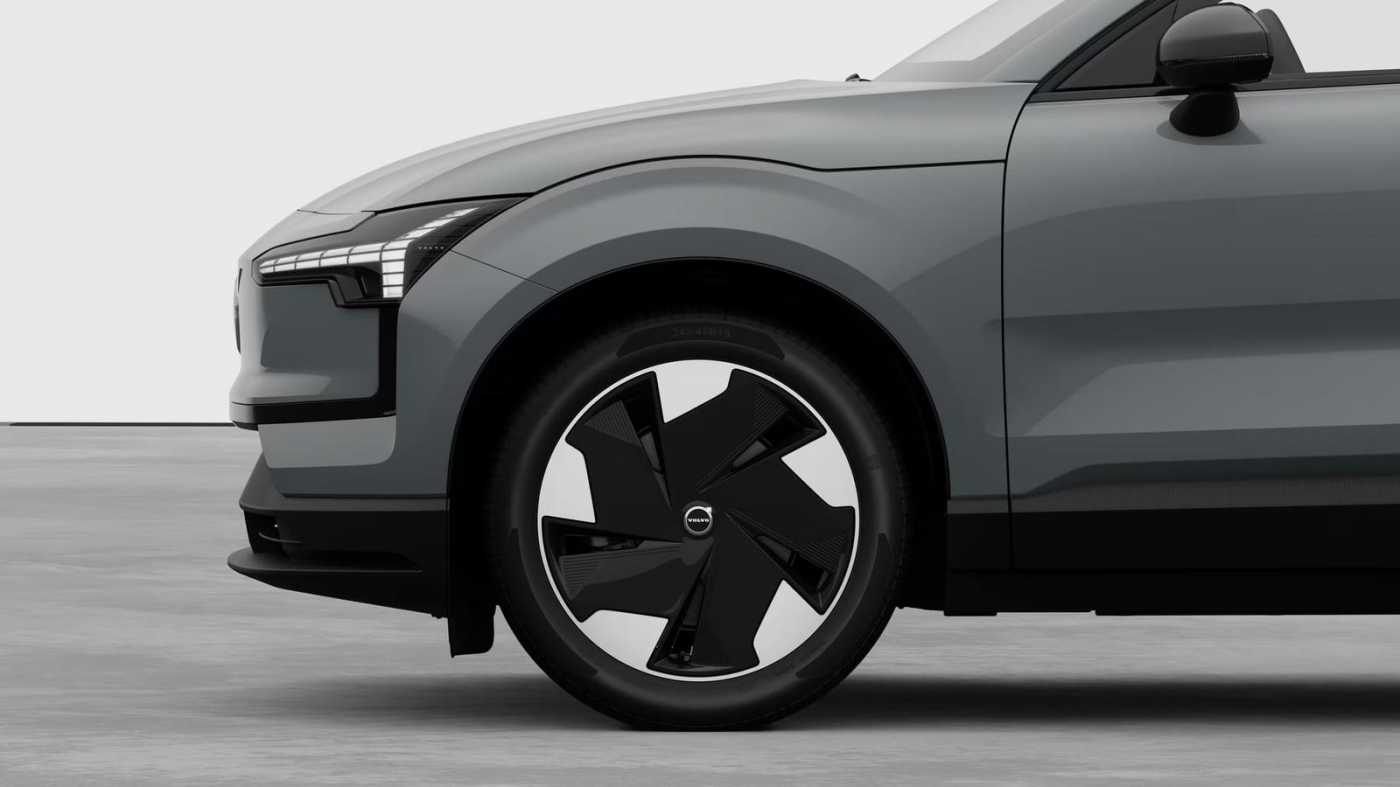Volvo  2WD Pure Electric