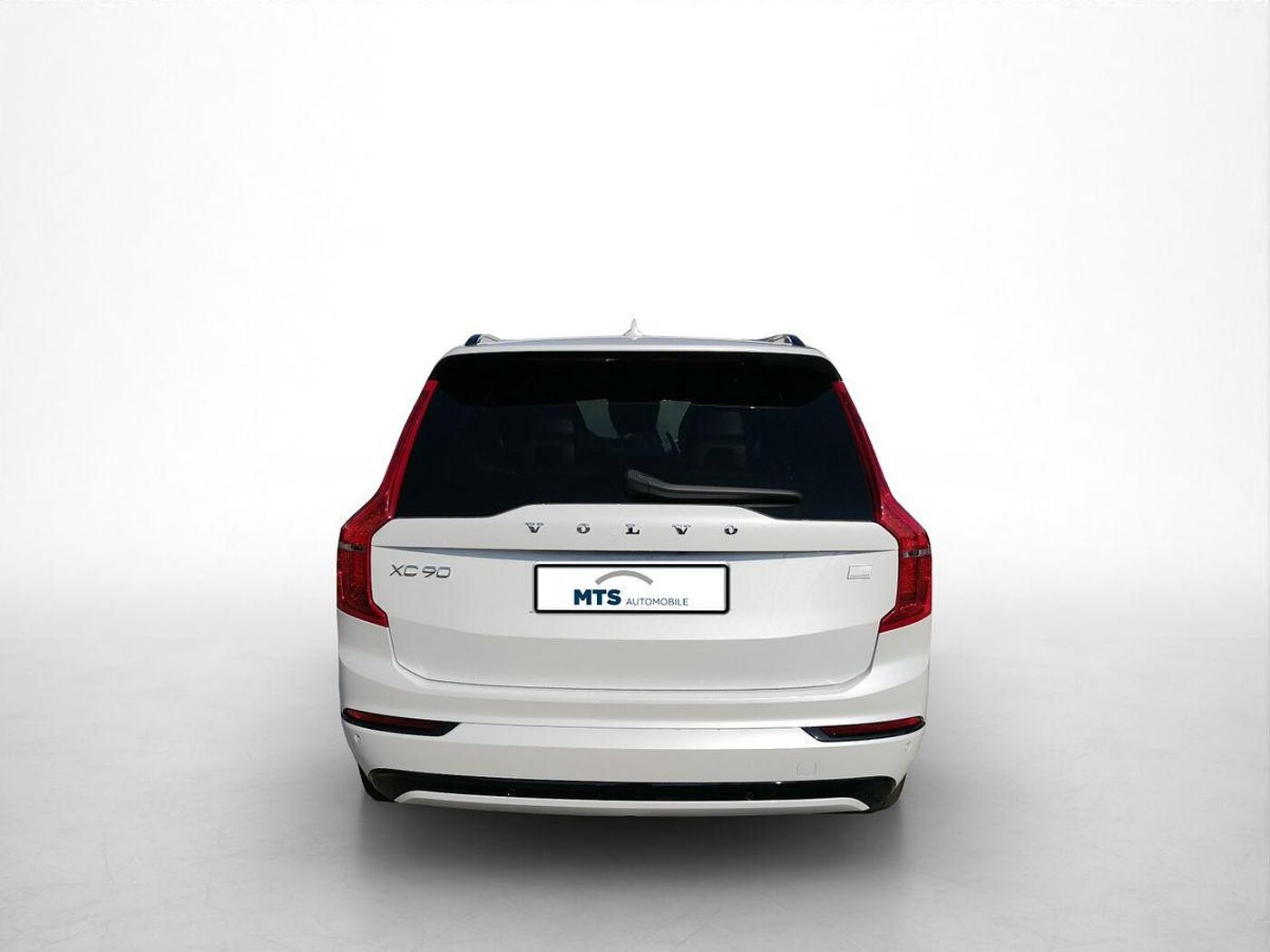 Volvo  Ultra Dark Recharge Hybrid