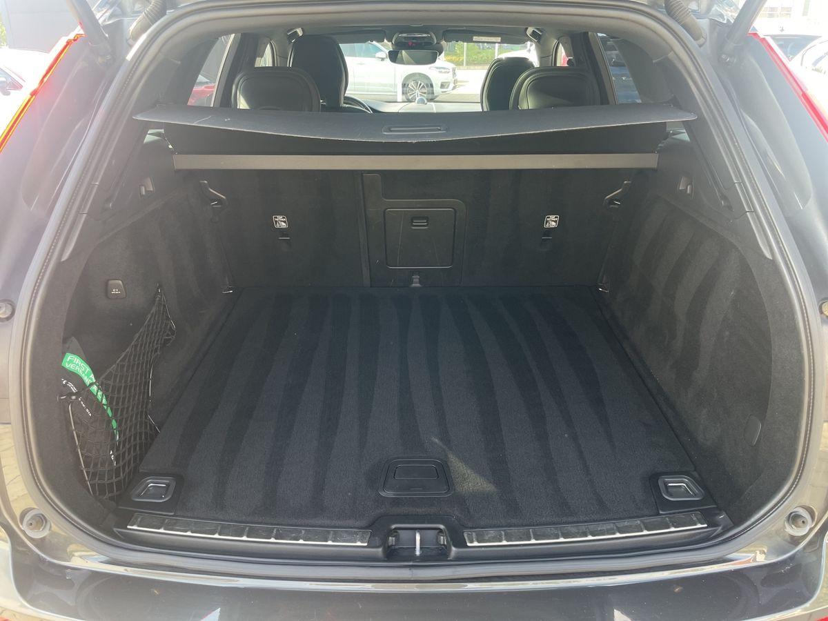 Volvo  R Design AWD