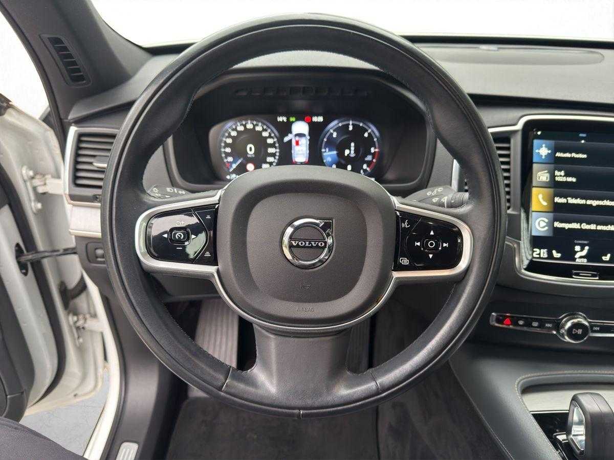 Volvo  Momentum Pro