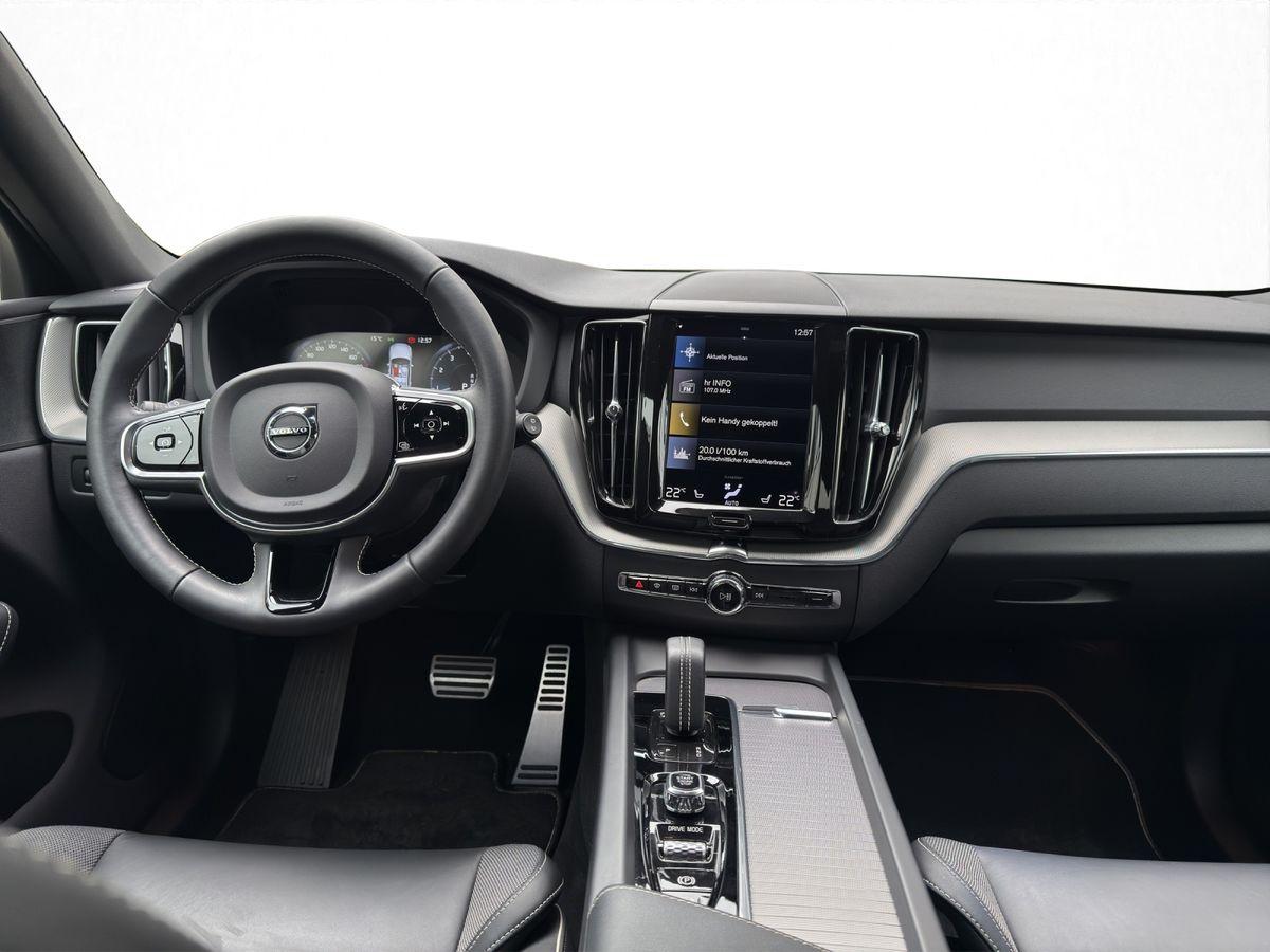 Volvo  R Design 2WD